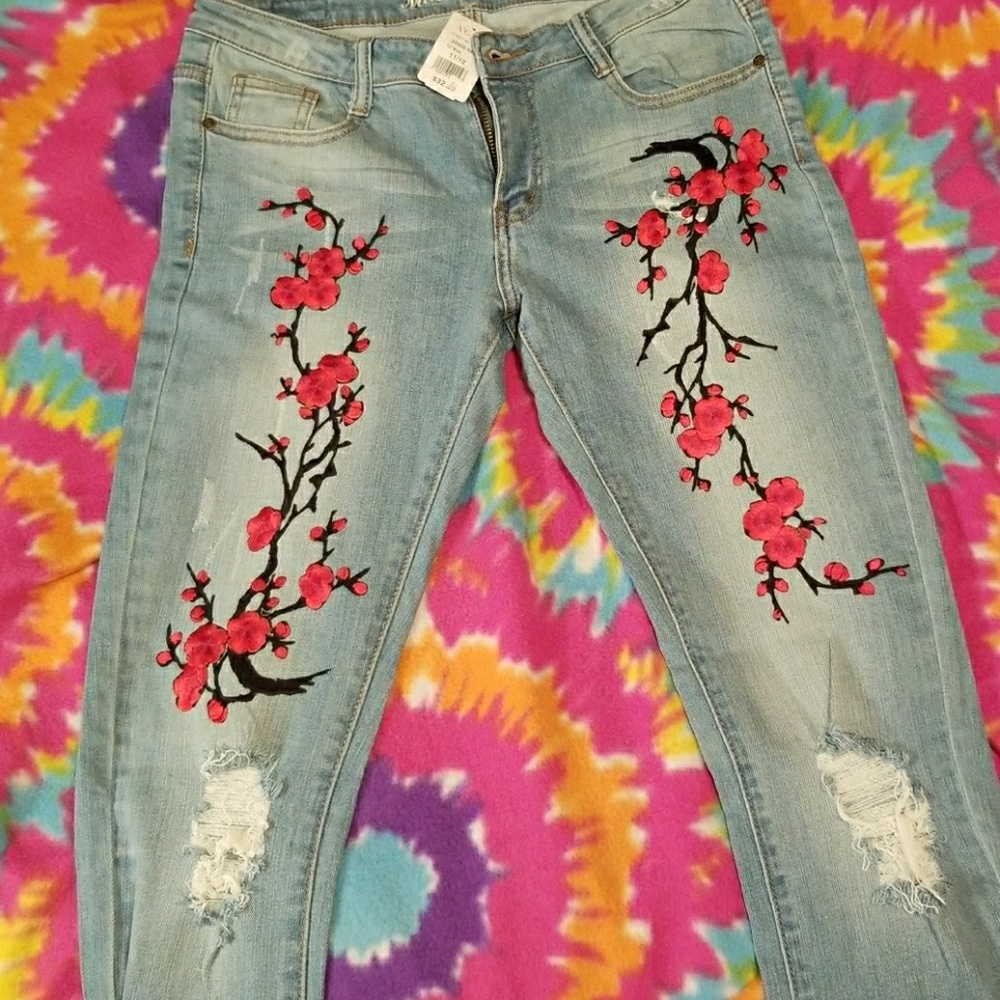 Light wash, jeans